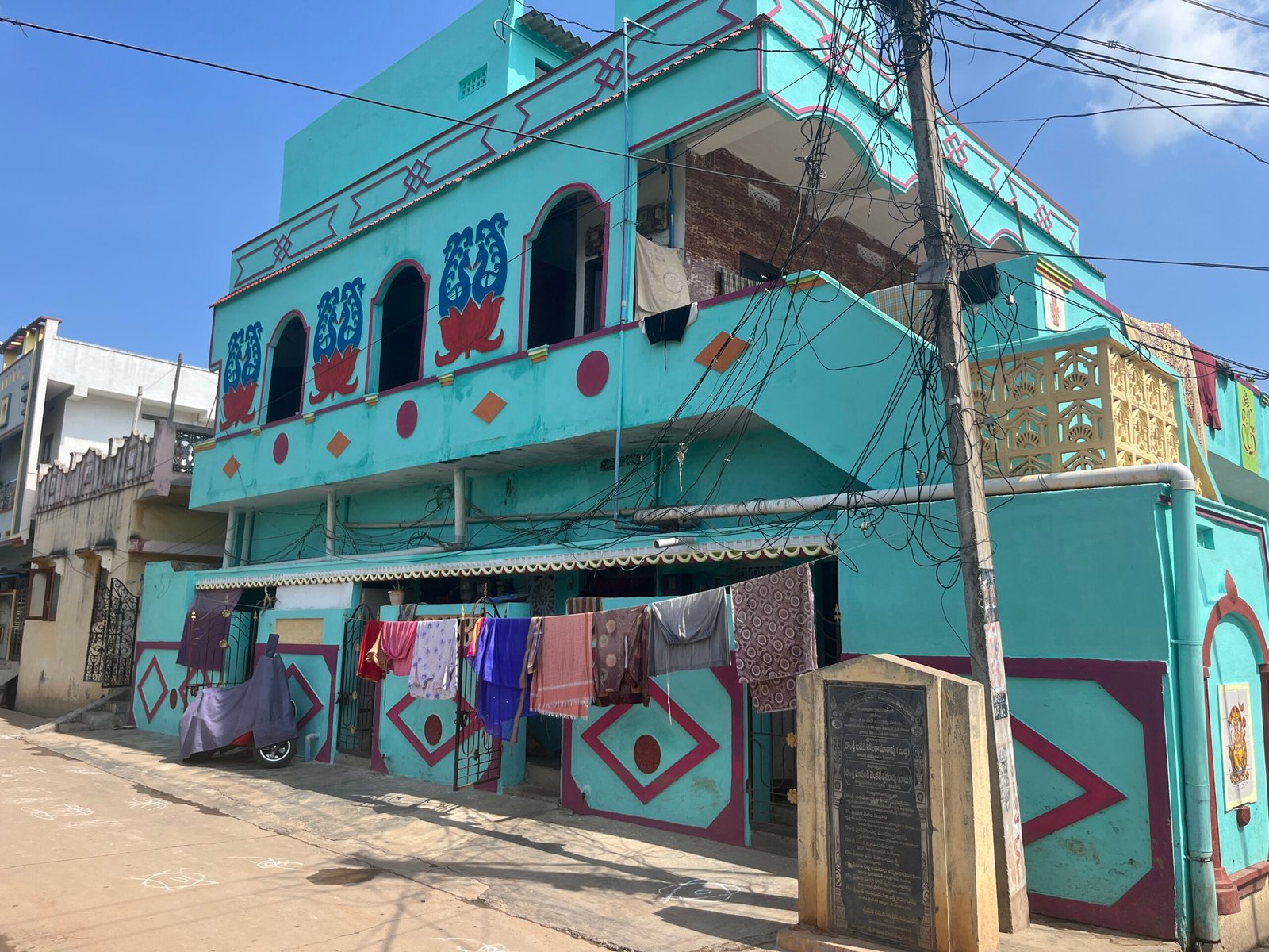 HOUSE FOR SALE IN MARUTHI NAGAR ELURU