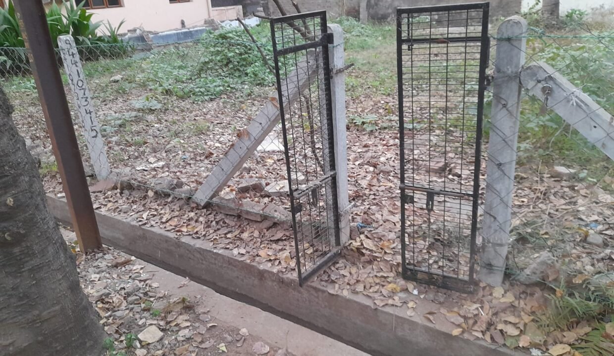 Plot for Sale Near Skating Ring in Weavers Colony, Rajahmundry